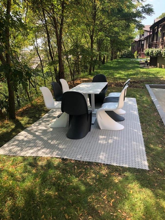 La Tuya Deluxe Villa Iasi Exterior foto